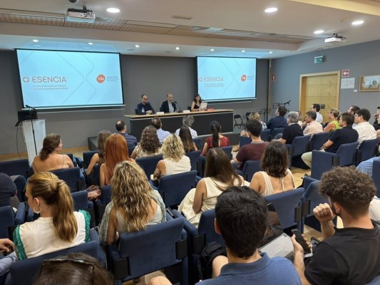 La VIU lanza ESenCIA, un centro de estudios en Ciencia de Datos e Inteligencia Artificial