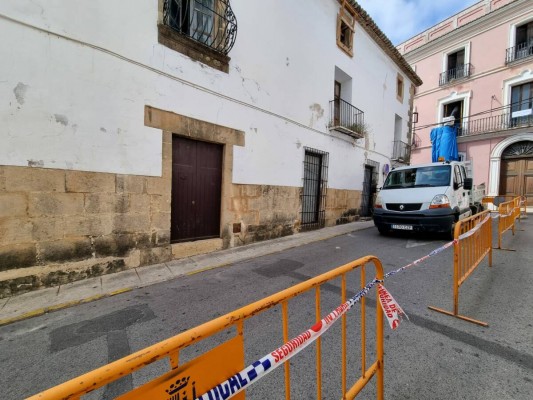 Xàbia eleva a 2,2 millones la inversión para salvar el palacete gótico dels Xolbi, que lleva un año esperando la reforma

