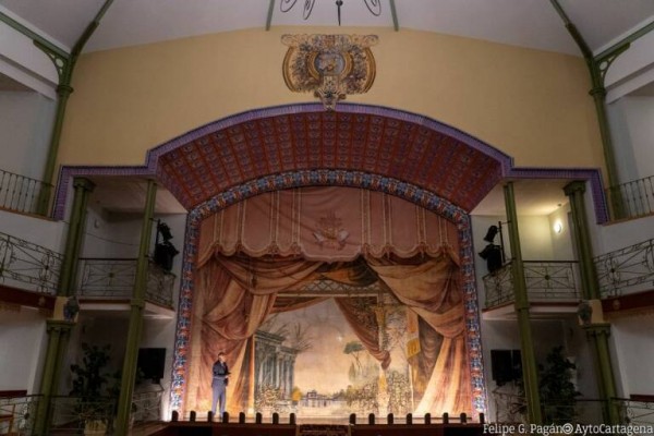 Cultura destina más de 468.000 euros para modernizar y mejorar los espacios escénicos de la Región