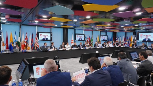 LaLiga Impulso certifica un cumplimiento del 72% e incorpora al proyecto al Eldense y Racing de Ferrol

