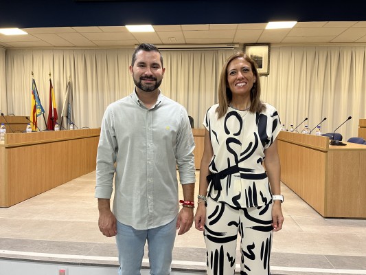 L'Alcora (PSPV) y Almassora (PP) revalidan su mandato en el pacto por el empleo de municipios cerámicos  
