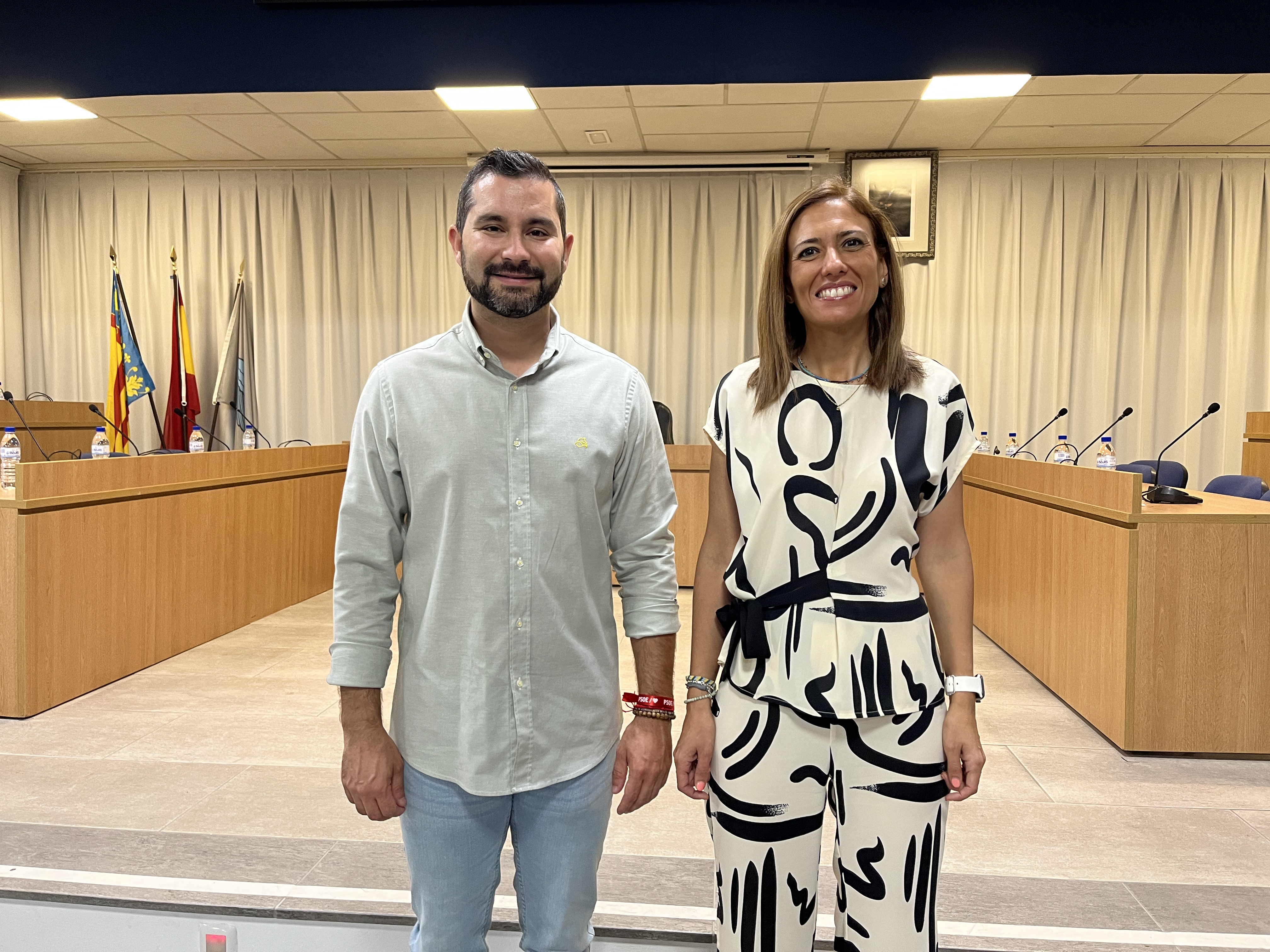 L'Alcora (PSPV) y Almassora (PP) revalidan su mandato en el pacto por el empleo de municipios cerámicos  
