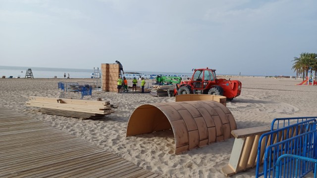 Altea presta un castillo festero a la Vila Joiosa al no tener a tiempo el suyo
