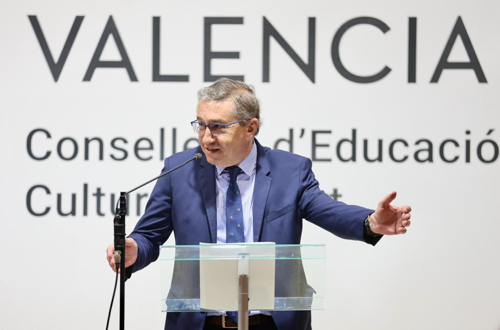 Rovira destaca la importancia de Educación, Universidades y Empleo: 