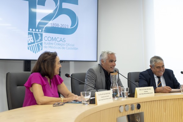 El doctor Carlos Vilar toma posesión como presidente del Colegio de Médicos de Castellón