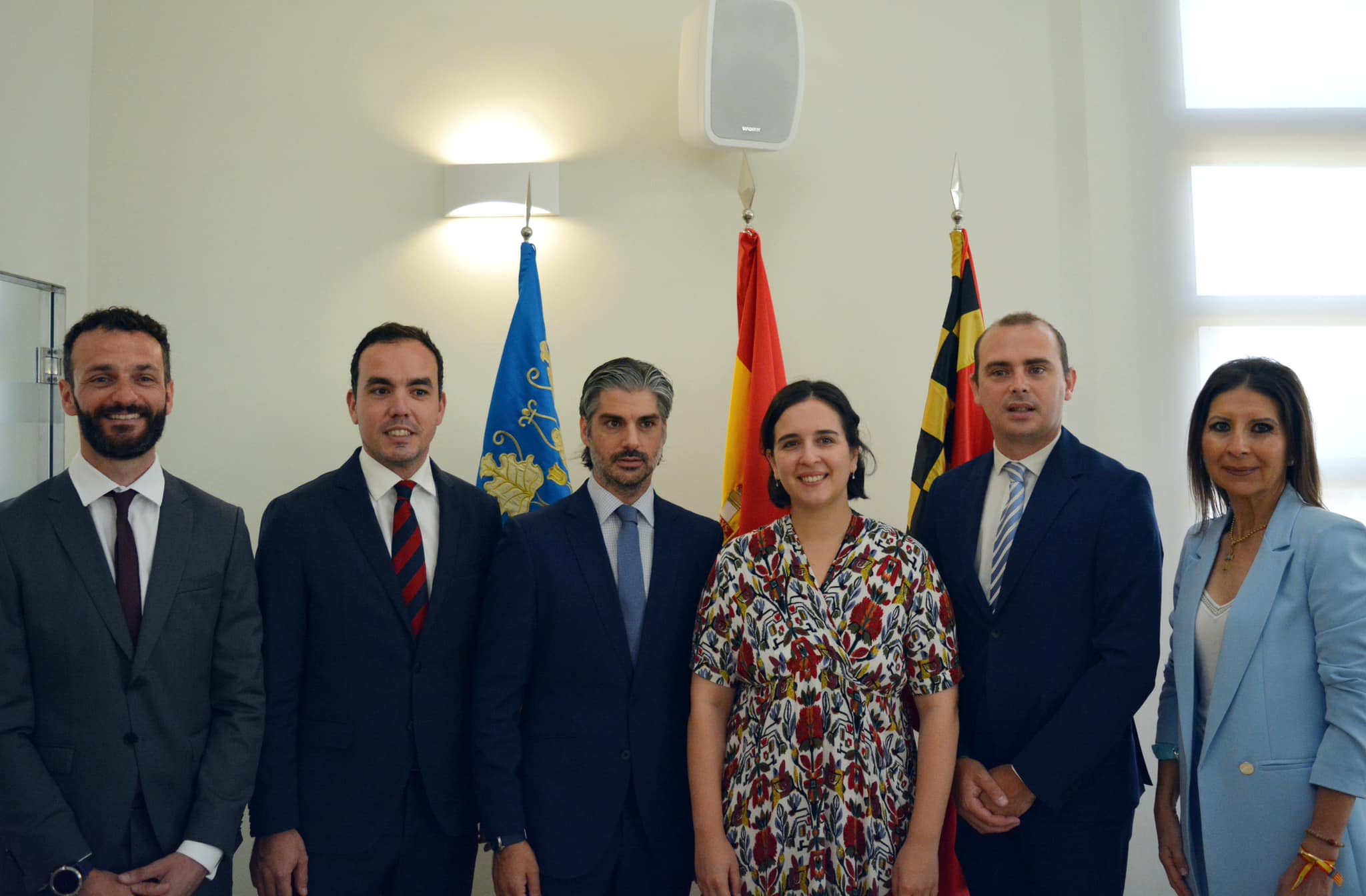 Sara Palma y sus concejales se enfrentan de nuevo a Sagredo, esta vez en su calidad de candidato al Senado. - 