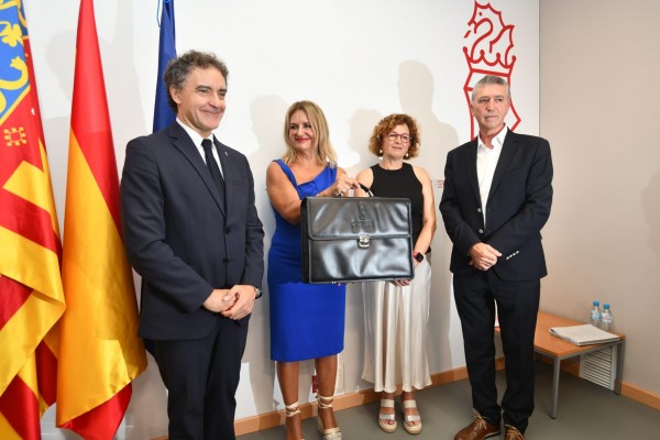 Nuria Montes defiende que Turismo cierra un 