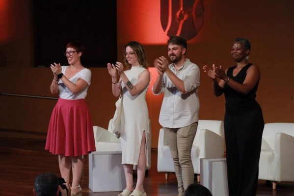 Elizabeth Duval (Sumar) defiende un feminismo 