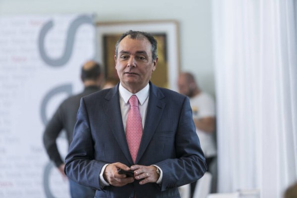 La patronal CEV ve un acierto la reducción de Consellerias y de altos cargos y asesores
