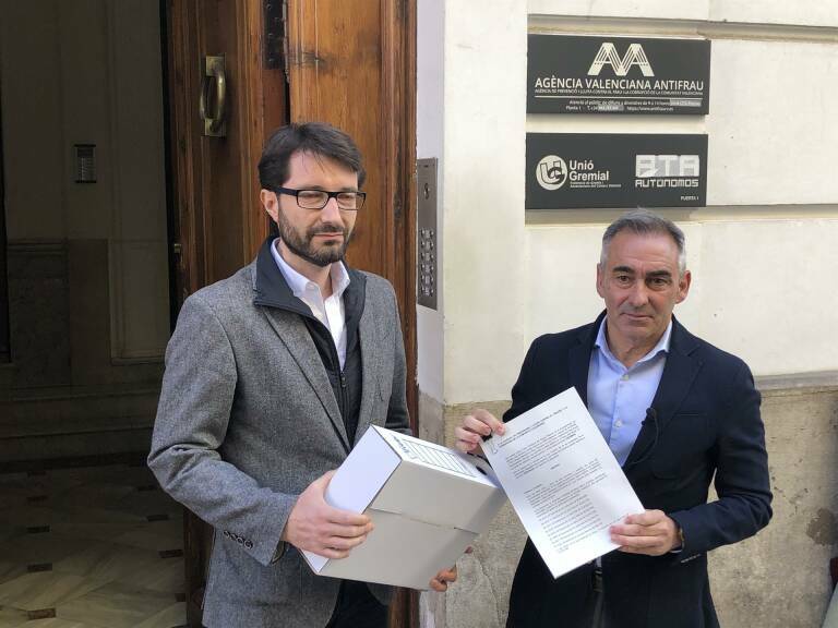 El morellano Jesús Lecha con el segorbino Miguel Barrachina. Foto: EP - 