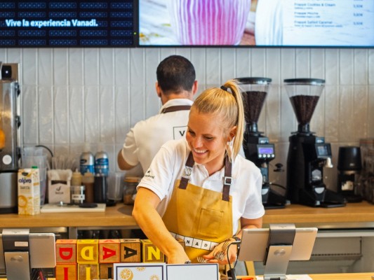 Vanadi sale a bolsa: así es el plan de negocio (y el accionariado) del Starbucks español