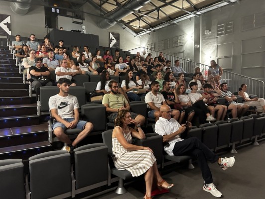 El Ayuntamiento de Elche contrata a 57 menores de 30 años durante un año con fondos europeos