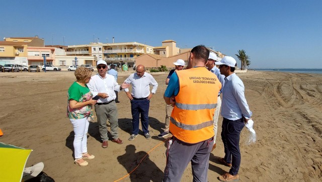 La Región instala 19 piezómetros en el Mar Menor para investigar la calidad del agua subterránea