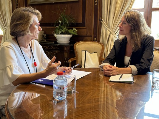 Carrasco y Alcón exploran nuevas vías para impeler proyectos conjuntos entre el Ayuntamiento y la UJI