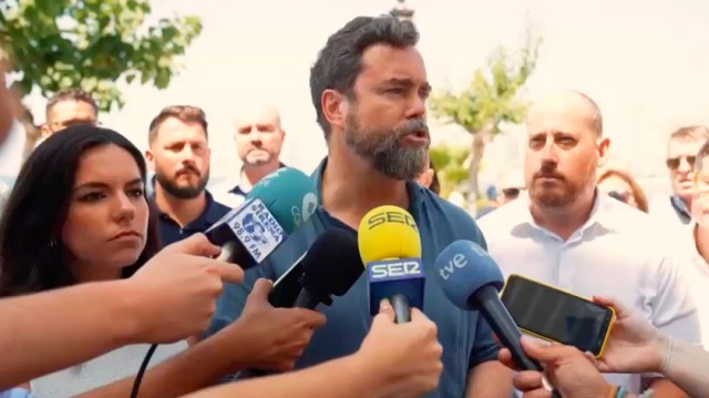 Espinosa de los Monteros ofrece al PP 