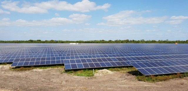 Solarpack cierra con BBVA un préstamo de 38 millones para construir una planta solar en Murcia