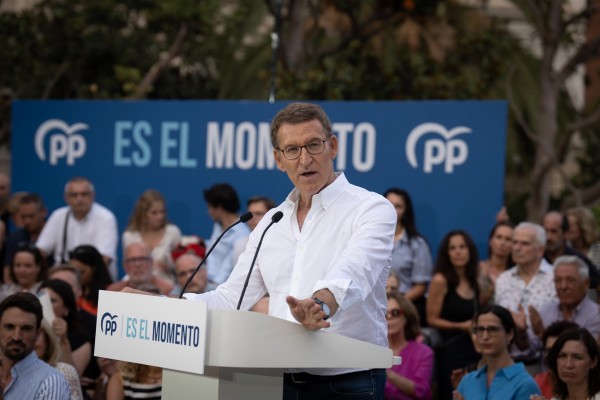 Feijóo hará una auditoria del CIS si gobierna y estudia si puede bajar el IVA de peluquerías