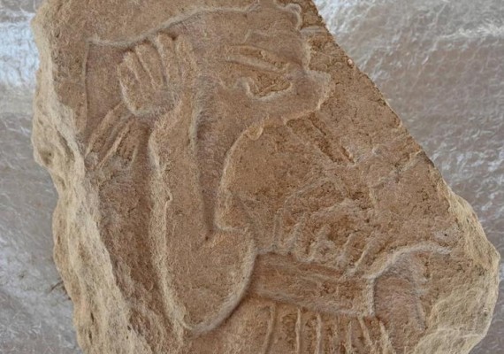 Hallan una nueva pieza arqueológica en la villa romana de Los Villaricos de Mula