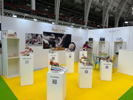 Siete empresas de calzado de la Comunitat Valenciana participan en la Feria internacional Pure London