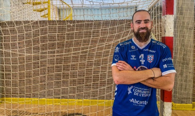 David Jiménez renueva una temporada más con el EÓN Horneo Alicante
