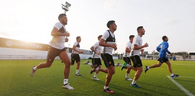 Gayà y Munir se estrenan a las órdenes de Prandelli
