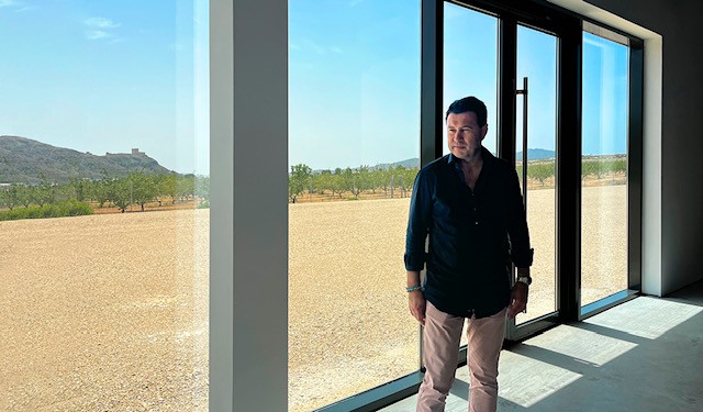 La alicantina Hammeken Cellars compra en Jumilla una bodega de Silvano García