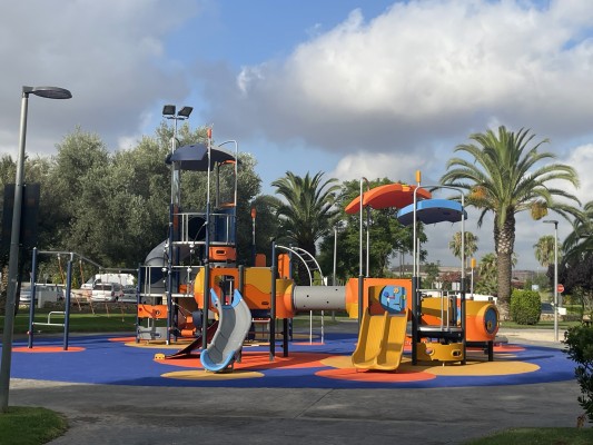 Paterna mejora los parques infantiles de Santa Rita, Mes del Rosari y Lloma Llarga