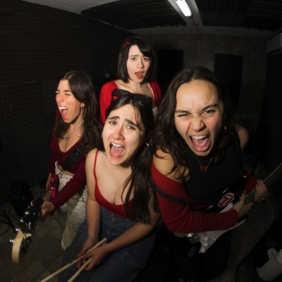 Grita Bonita, la 'girlband' valenciana que aprende sobre la marcha