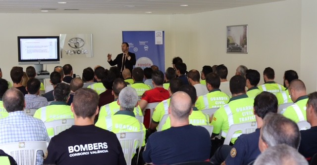 Toyota CCF Motors realiza un curso de formación a cuerpos de emergencia