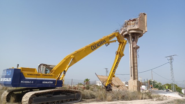 Aigües d'Elx finaliza el derribo del depósito elevado de Bonavista
