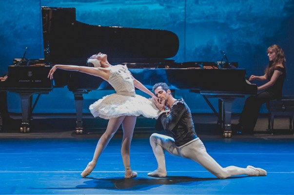 Dos estrellas de la danza y dos pianos para un 'Lago de los Cisnes' en Mazarrón con entrada gratuita