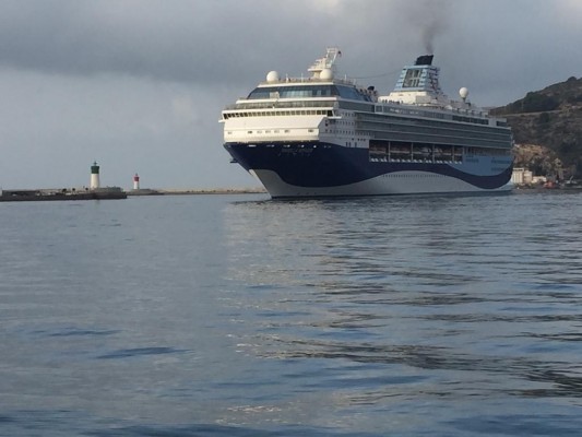 El crucero Marella Voyager arriba por primera vez en Cartagena con 1.900 turistas ingleses a bordo