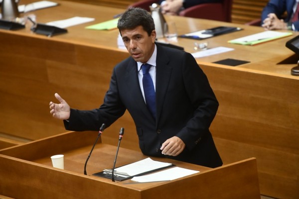 Carlos Mazón, investido presidente de la Generalitat valenciana con el apoyo de Vox 