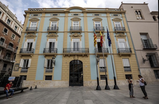 Más de un centenar de alcaldes impulsan un manifiesto para pedir una Diputación progresista