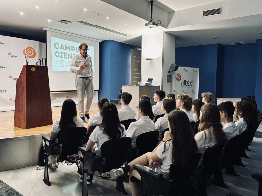 La segunda edición del Campus Científico Aitex finaliza con éxito incentivando ciencia en jóvenes