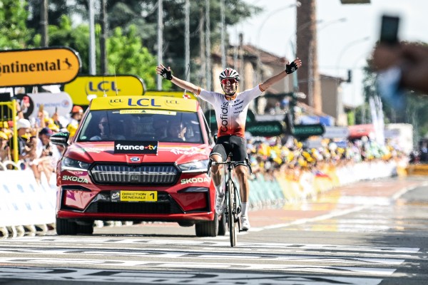 Ion Izaguirre se impone en la duodécima etapa del Tour de Francia
