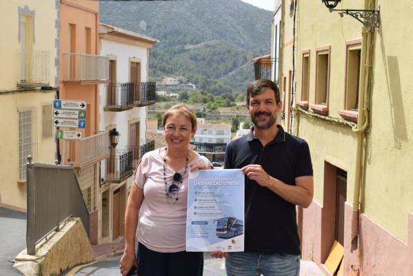 Vecinos de urbanizaciones de Benitatxell podrán llamar a un bus gratuito para que les lleve al centro

