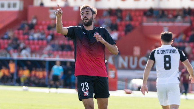 El extremo Jorge García llega desde La Nucía como cuarto fichaje del UCAM CF
