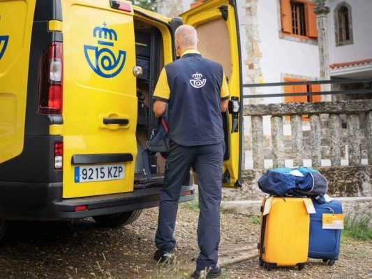 Correos abrirá el fin de semana sus oficinas para facilitar el voto por correo
