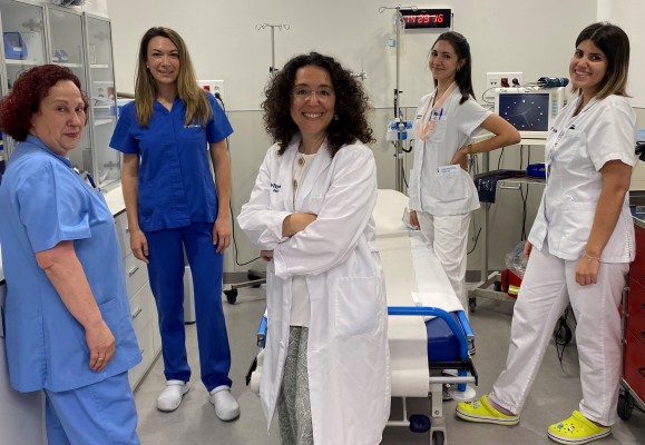 Malestar o síntomas respiratorios, señales para acudir a Urgencias tras una picadura de medusa