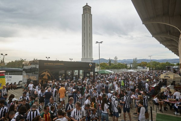La afición del Castellón renueva su ilusión: más de 5000 abonados en una semana de campaña