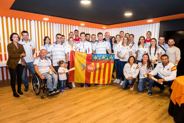 La Fonteta homenajea a los olímpicos y paralímpicos del proyecto FER