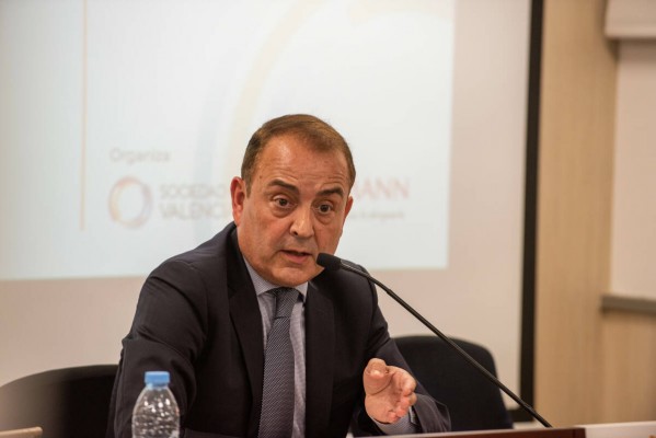 Miguel Zorío rebaja a 94 millones su oferta por las acciones de Peter Lim