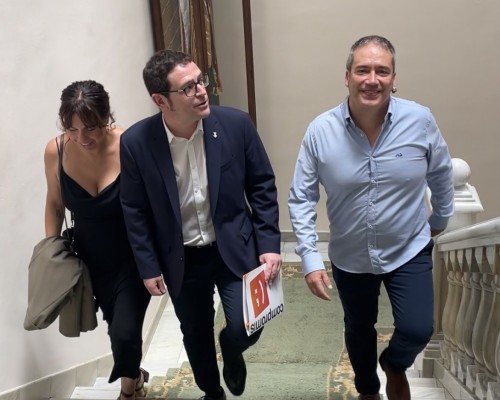 Garcia pide al PP celeridad para adjudicar los 13 millones de las reformas de Elcano y Mestre Canós