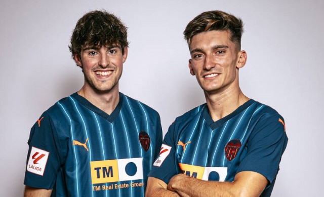 El Valencia CF recupera el azul para sus uniformes alternativos