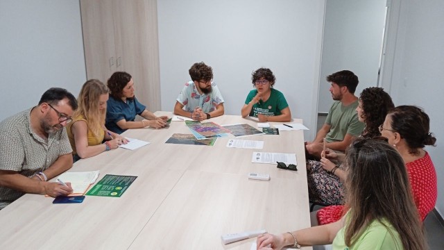 Navarro (Sumar) propone una ubicación racional de las energías renovables contra la especulación