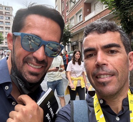 Una gran caravana de color... y emoción: el Tour de Francia, desde dentro