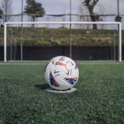 Puma y la Liga F presentan el balón oficial Órbita para la temporada 2023-24