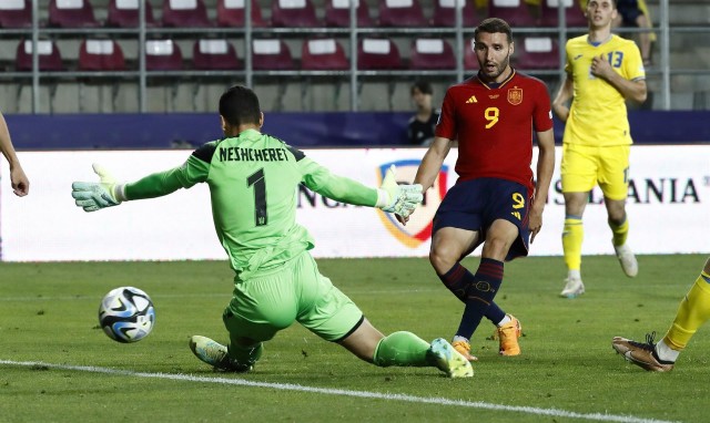 Abel Ruiz, Rodri, Sergio Gómez, Antonio Blanco y Miranda, en el once ideal del Europeo Sub-21