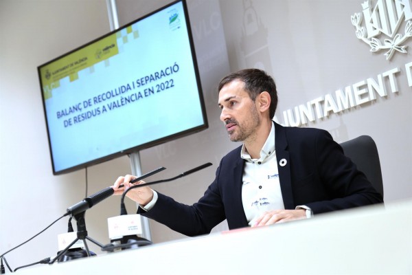 Compromís propone crear refugios climáticos frente al calor